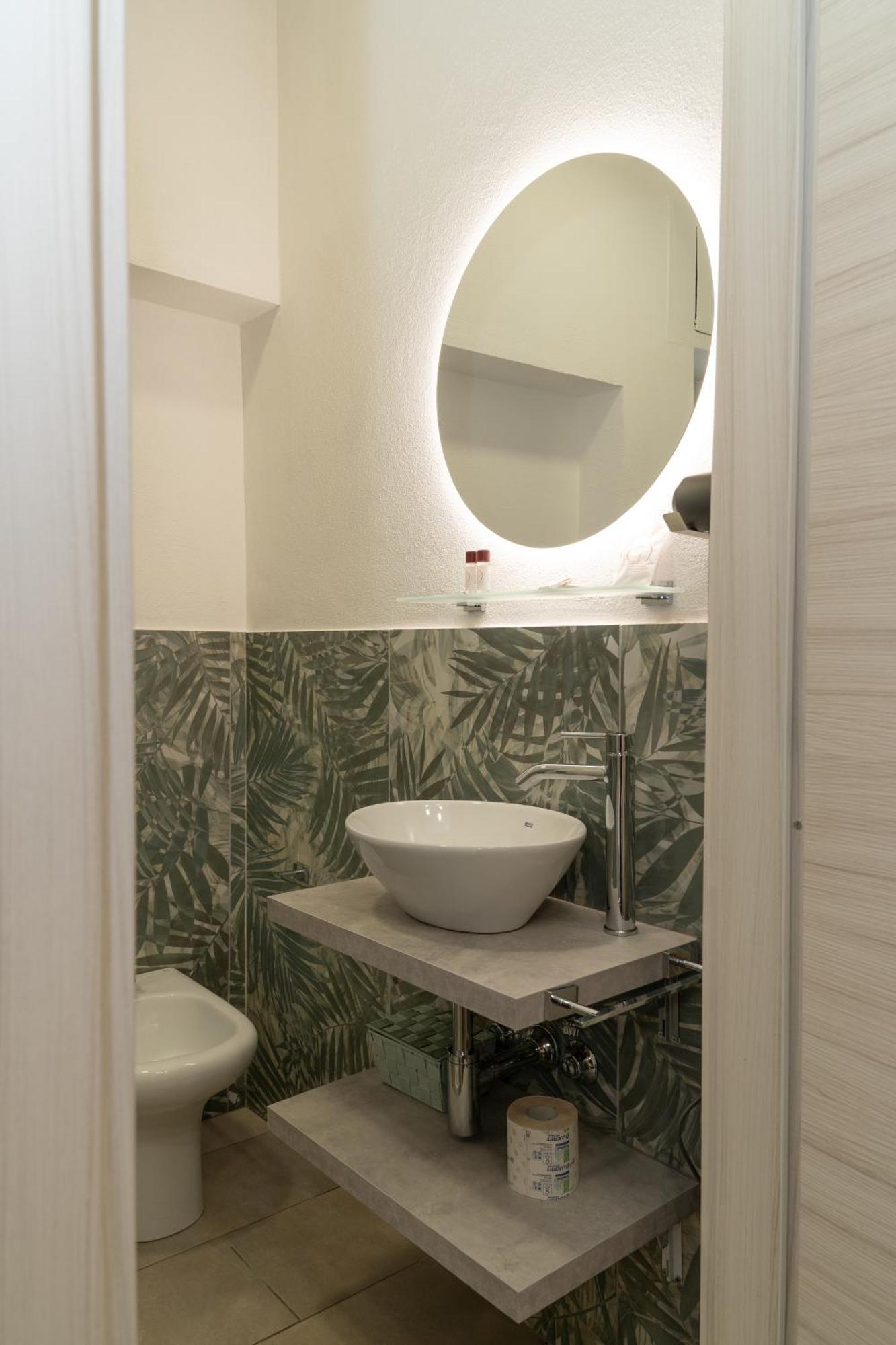 The Sun Hotel Boutique Napoli Екстер'єр фото